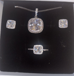 hèr princess diamond cut set
