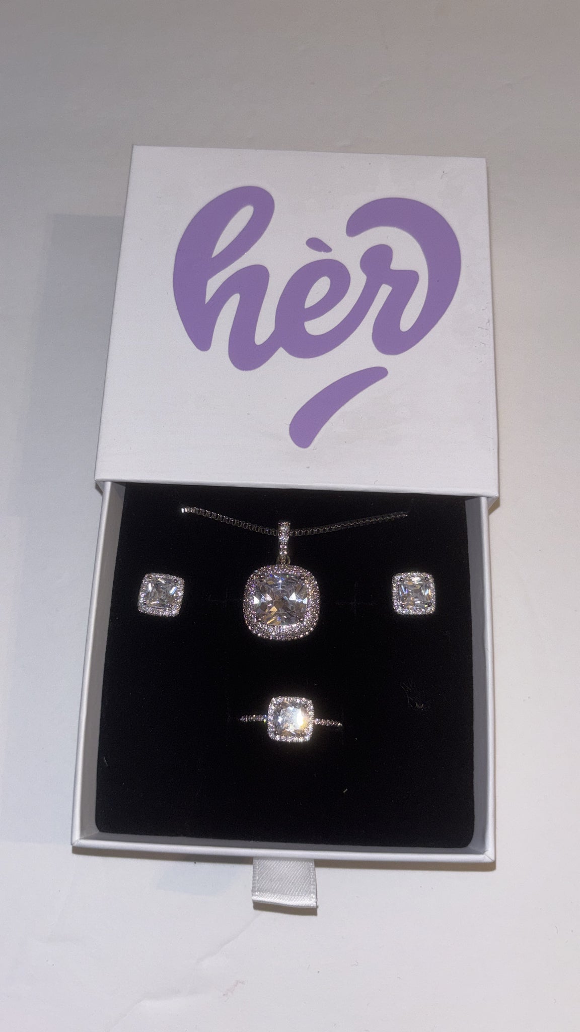 hèr princess diamond cut set