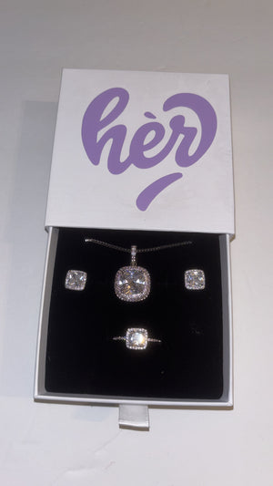 hèr princess diamond cut set